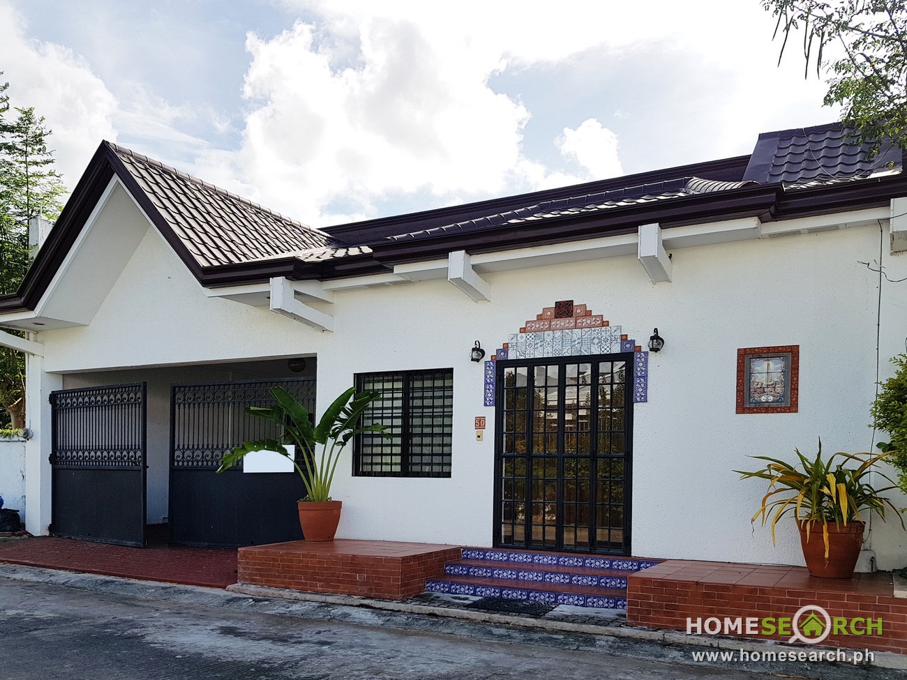 2-storey Moroccan-themed House in BF Homes, Las Piñas