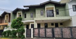 5BR/4Ba Big Townhouse in BF Homes, Paranaque