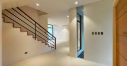 Classy Townhouse in BF Homes, Las Pinas City