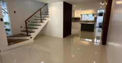 Fully Renovated Modern Duplex For Sale in a Prime Area in Paranaque! ⭐️