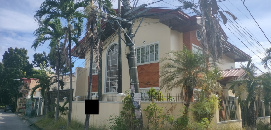 Newly Renovated Corner House and Lot For Sale In BF Resort