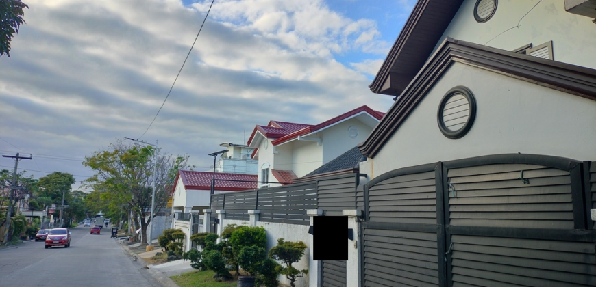House And Lot For Sale In BF Resort Las Pinas