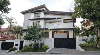 Cutting-edge Luxury Mansion with Elevator in Ayala Alabang