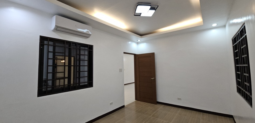 Fully Renovated Bungalow in BF Homes Las Pinas