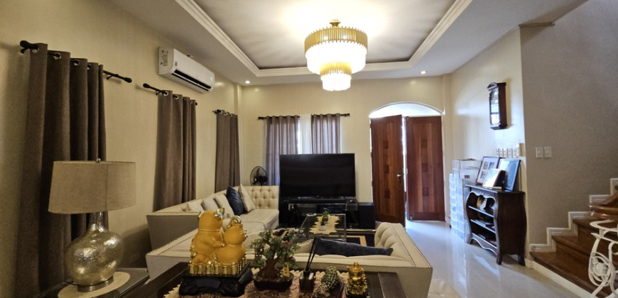 Classic Design Semi Furnished House in BF Homes Paranaque