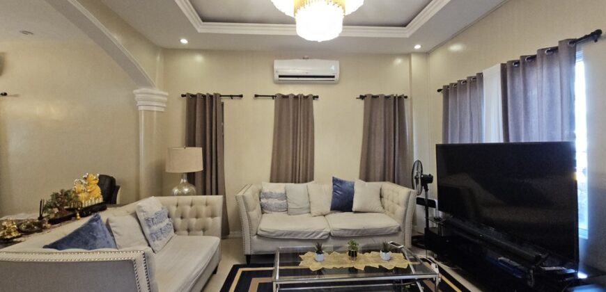 Classic Design Semi Furnished House in BF Homes Paranaque