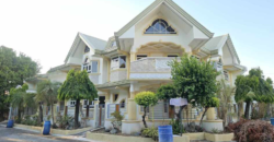 Palatial Corner House in BF Homes Las Pinas