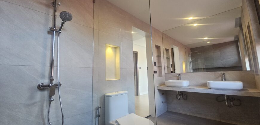 he Perfect Fusion of Luxury and Modernity: Brand New House in BF Homes Paranaque