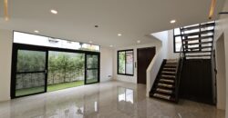 he Perfect Fusion of Luxury and Modernity: Brand New House in BF Homes Paranaque