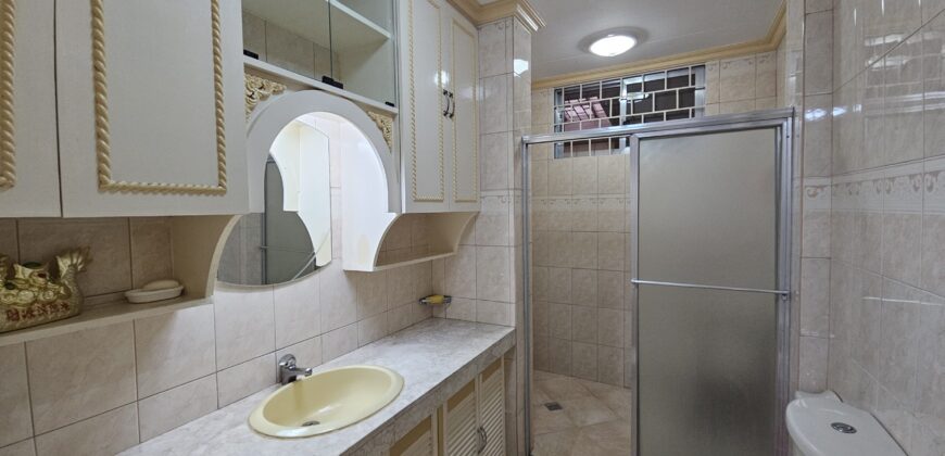 Timeless & Sturdy! Well-Built Bungalow in BF Homes, Paranaque