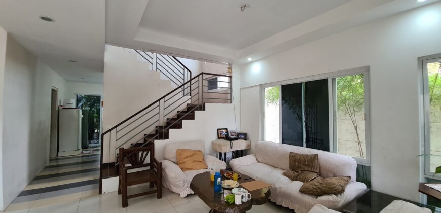 2-storey Modern House with Big Garden and Roof Deck For Sale in Pilar Village