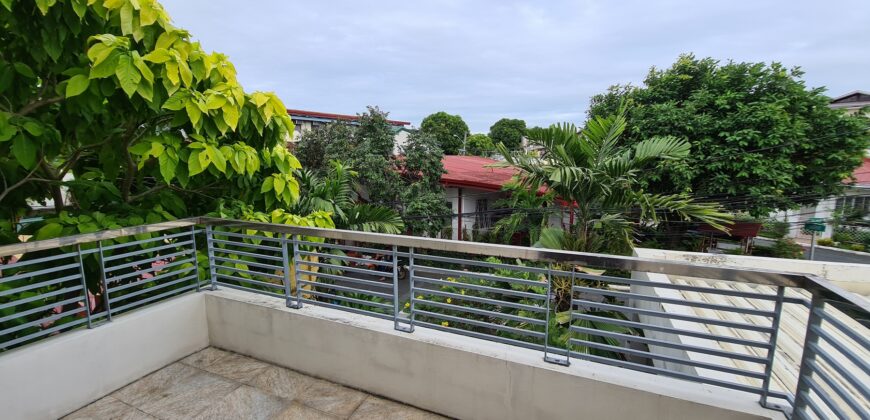 2-storey Modern House with Big Garden and Roof Deck For Sale in Pilar Village