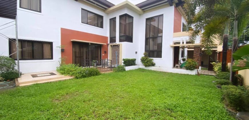 Fully Furnished House and Lot For Sale in BF Homes, Paranaque