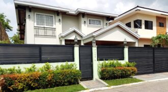 7-bedroom Contemporary Home With Front Garden For Sale in BF Paranaque