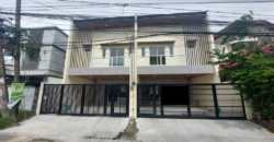 Well Maintain Duplex House And Lot For Sale In Paranaque