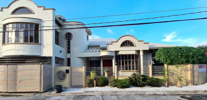 Massive Victorian Corner House For Sale in Pilar Village