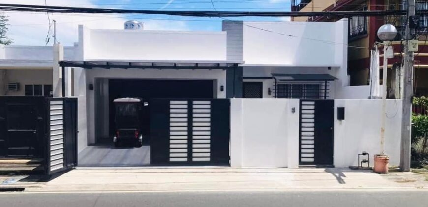 Residential/Commercial Modern Minimalist Zen Type Freshly Renovated House for Sale in Pilar , Las Piñas