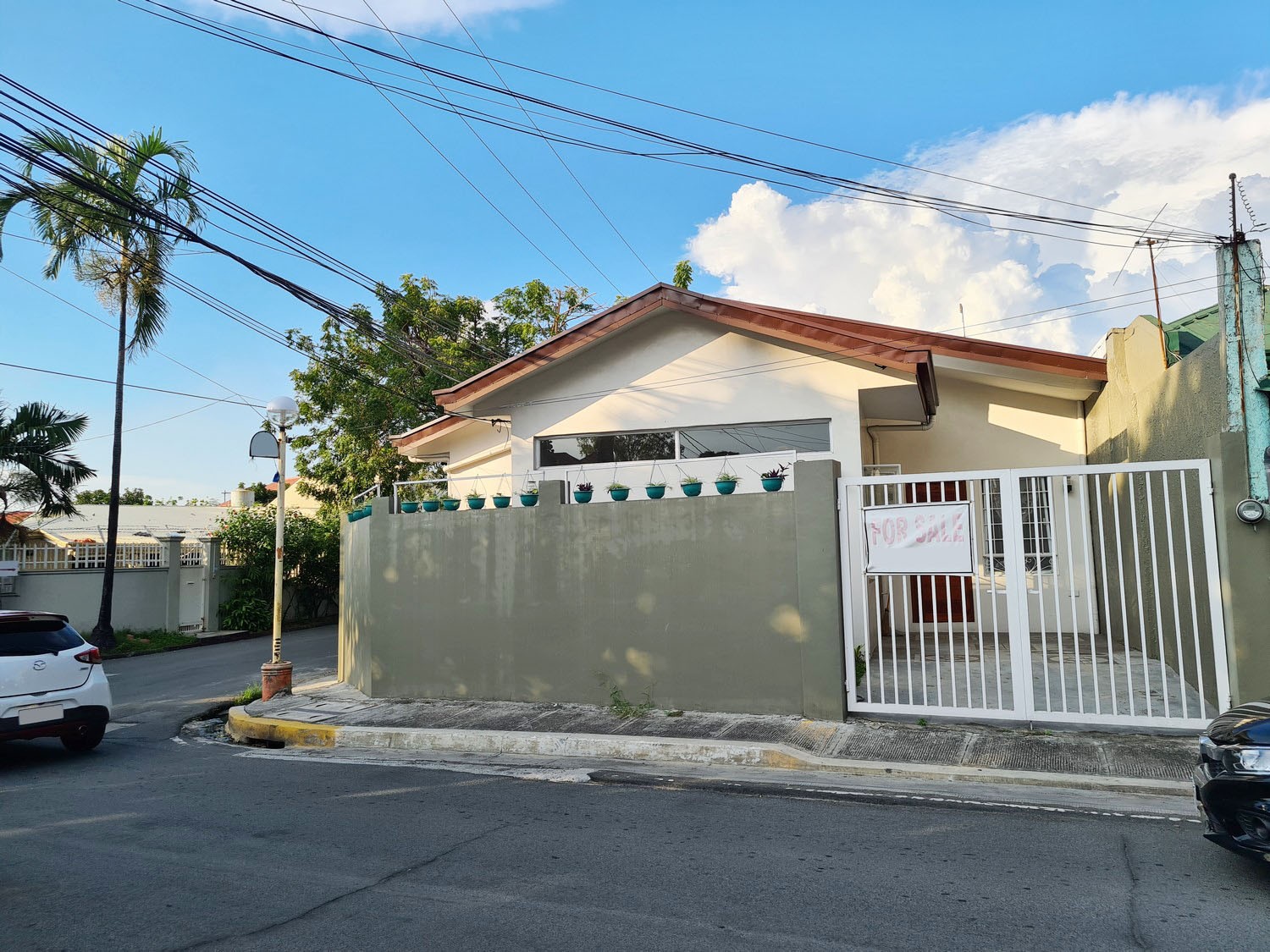 Renovated Corner Bungalow in Main Road of Pilar Village Las Pinas