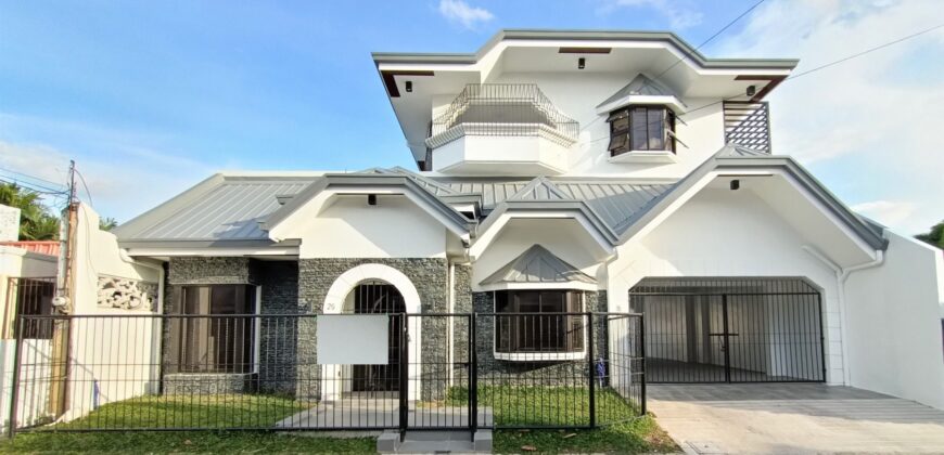 A2-Storey House for Sale in Pilar Village, Las Pinas