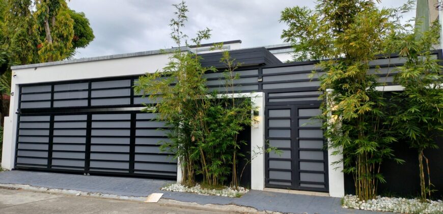 Modern Tropical Bungalow For Sale in Pilar Village, Las Pinas