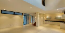 Classy Townhouse in BF Homes, Las Pinas City