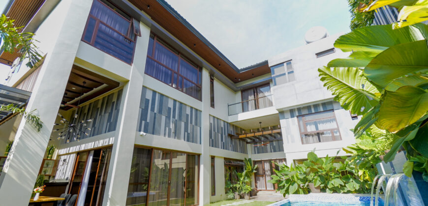 Hotel Inspired Luxurious House for Sale in Multinational Village