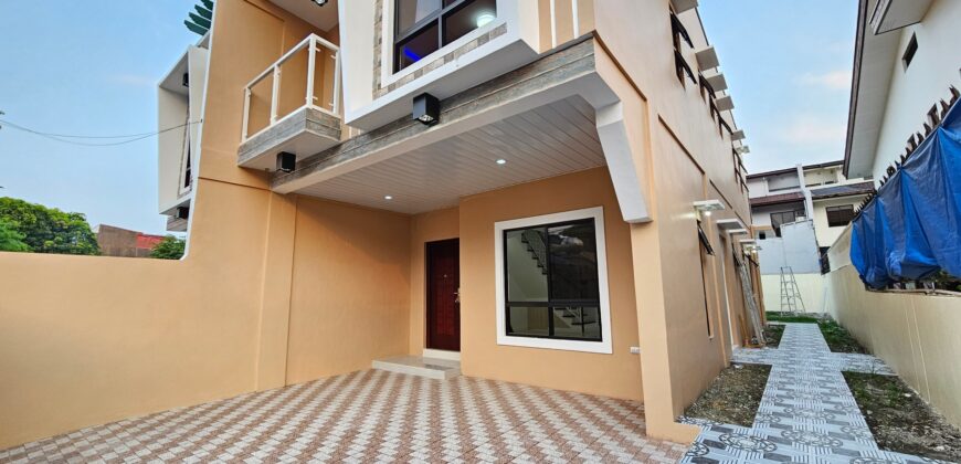 Brand New Big Duplex with Garden in BF Resort Las Pinas