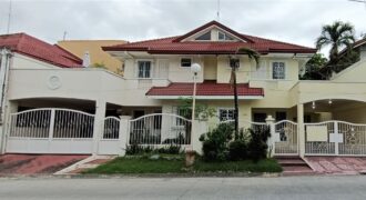 Duplex House For Sale in Bf Resort
