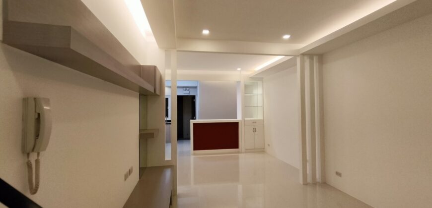 Classy Brandnew Townhouses For Sale in Pilar Village Las Pinas