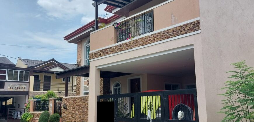 Corner House And Lot For Sale In Paranaque