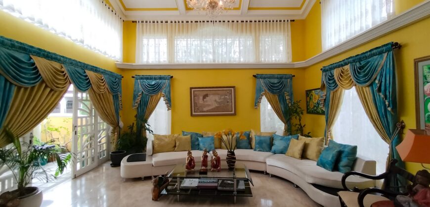 Massive Corner House for Sale in BF Homes Paranaque