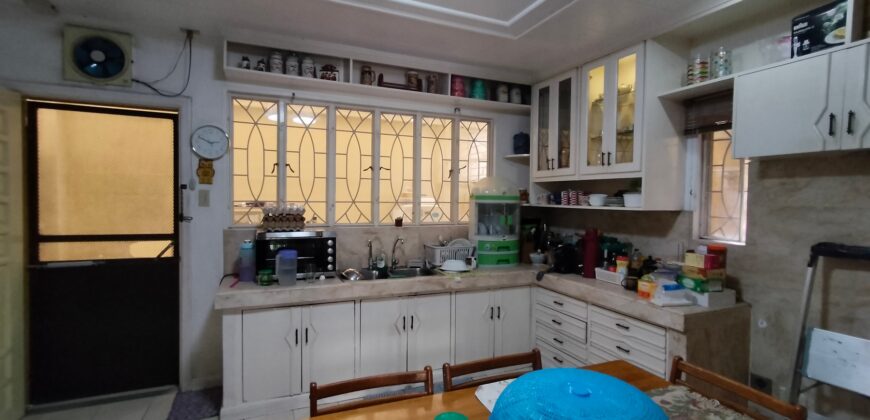 Massive Corner House for Sale in BF Homes Paranaque