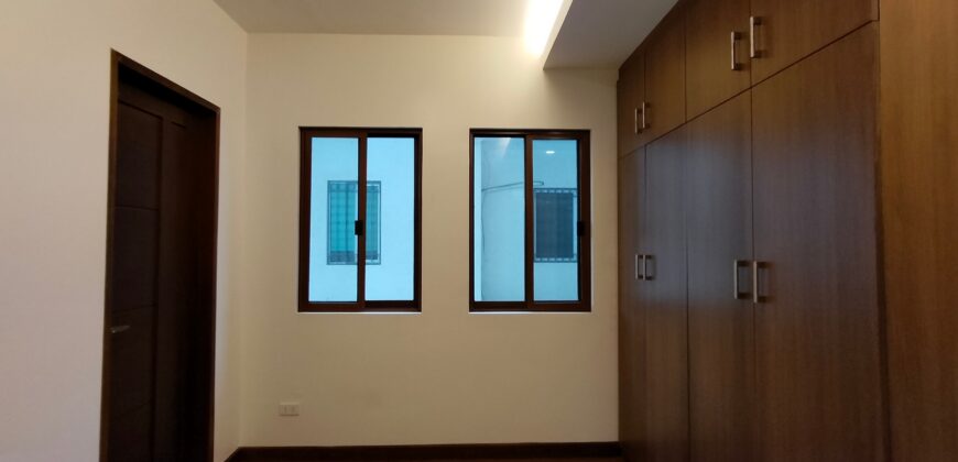 Brandnew 3-Story Modern Houses with Swimming Pool in Merville Paranaque
