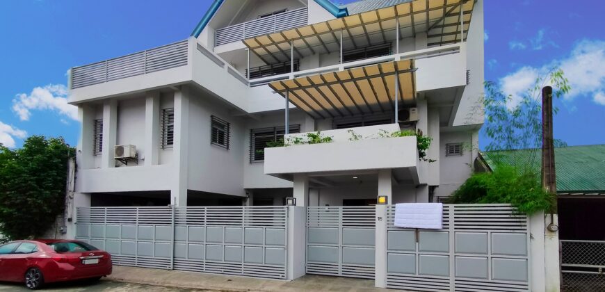 Massive 4-Storey House with Indoor Swimming In Las Pinas