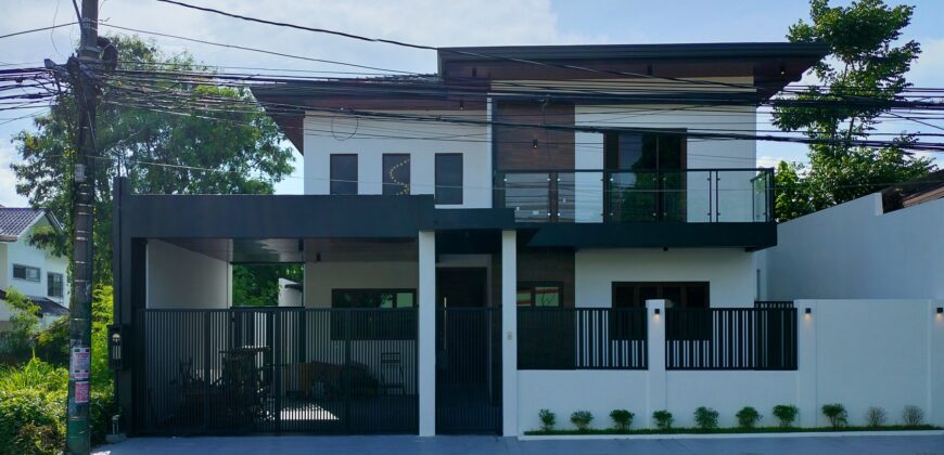 Brandnew Super Bright House in BF Homes Las Pinas