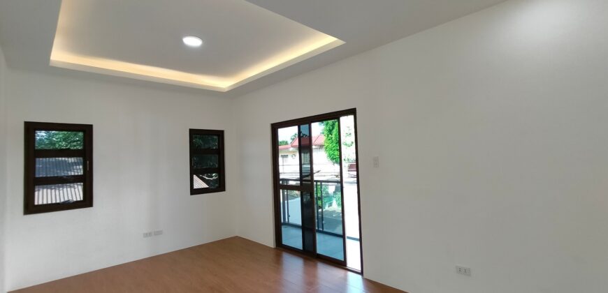 Brandnew Super Bright House in BF Homes Las Pinas