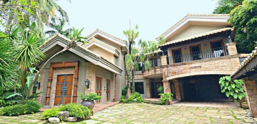 beautiful House And Lot with Swimming Pool For Sale In Ayala Alabang Village