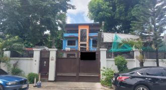 3 Storey House And Lot For Sale In Bf Resort Las Pinas