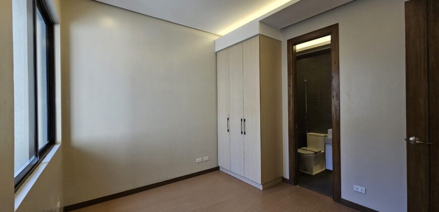 Classy Brand New Duplex For Sale in BF Homes Paranaque