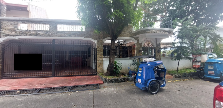 Well Maintained Bungalow House And Lot For Sale In BF Resort Las Pinas