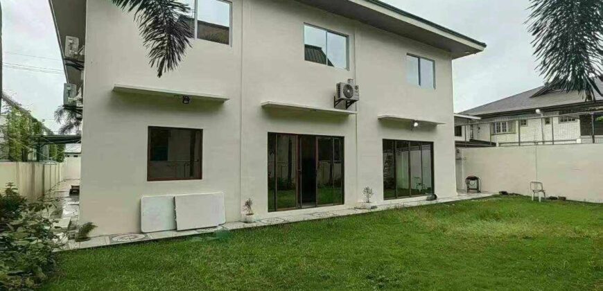 House And Lot for Sale In Multinational Village Paranaque