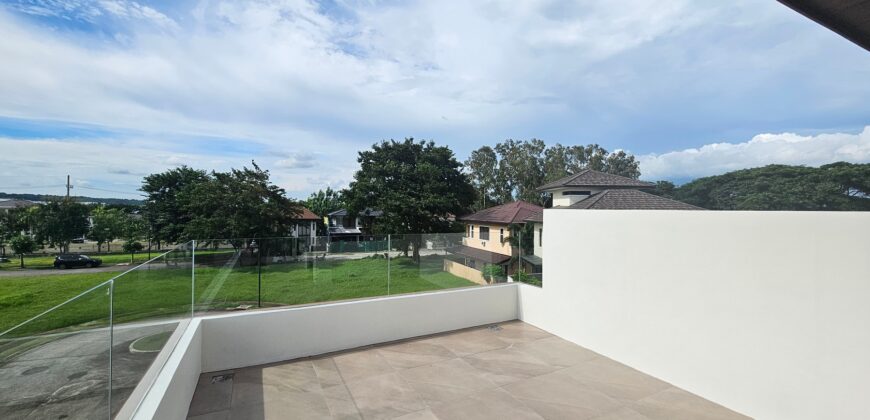 Gorgeous 3 Level Brand New Modern House in a Corner Through Lot in South Forbes Mansion Silang