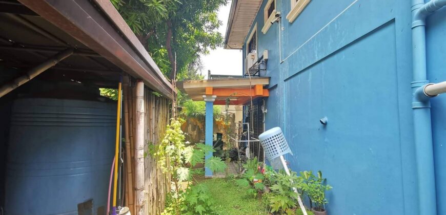 3 Storey House And Lot For Sale In Bf Resort Las Pinas