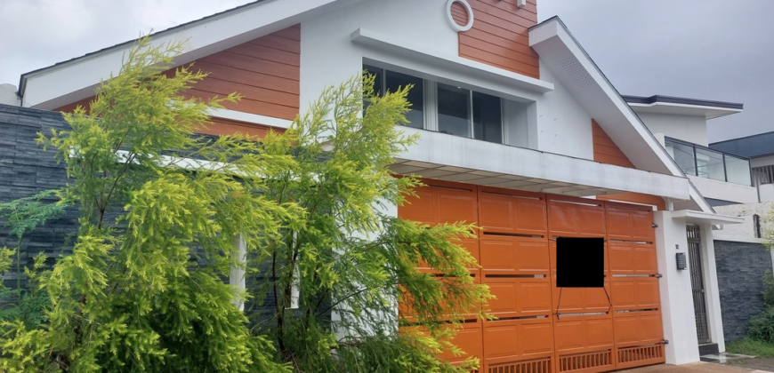 2 Storey House And Lot For Sale In BF Resort Las Pinas