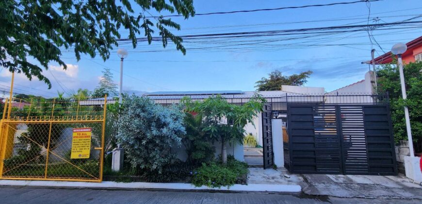 Bungalow House and Lot in BF Homes, Paranaque