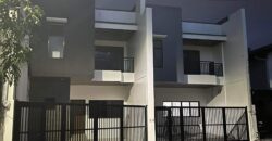 Town House For Sale In Paranaque