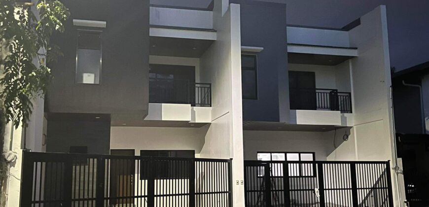 Town House For Sale In Paranaque