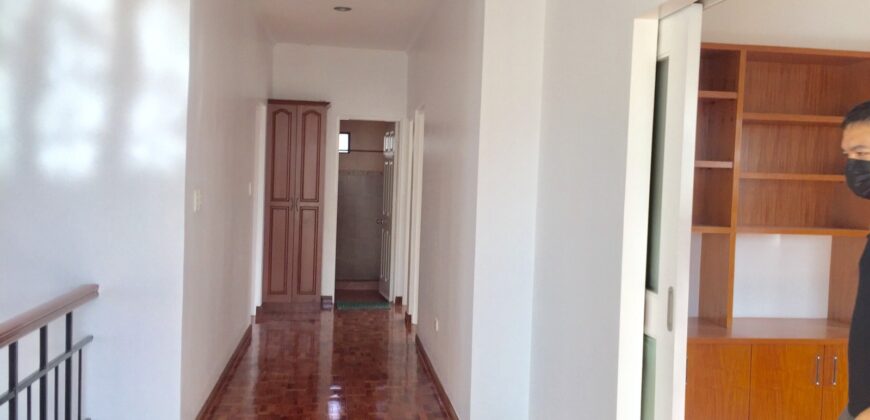 2 Storey House And Lot For Sale In Merville Village Paranaque
