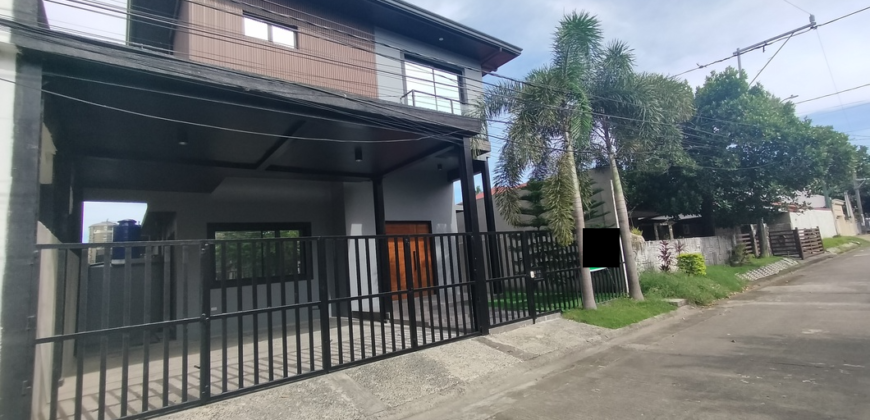 House And Lot For Sale In BF Homes Paranaque