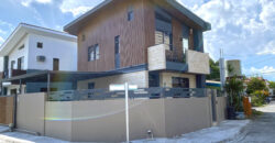 Modern Contemporary Single House in Pilar Village